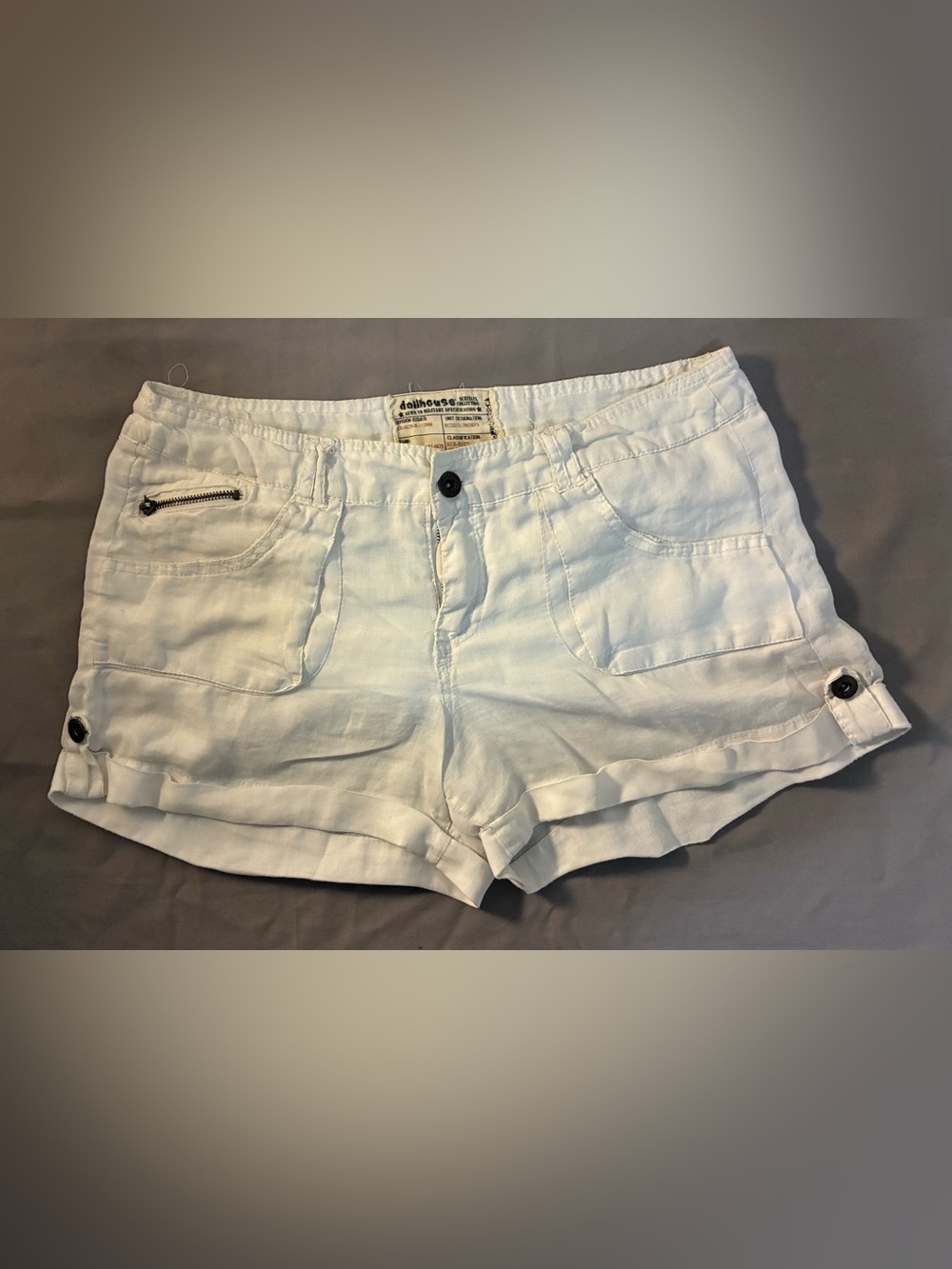 Dollhouse White Linen-Blend Women's Shorts with Pocket Details